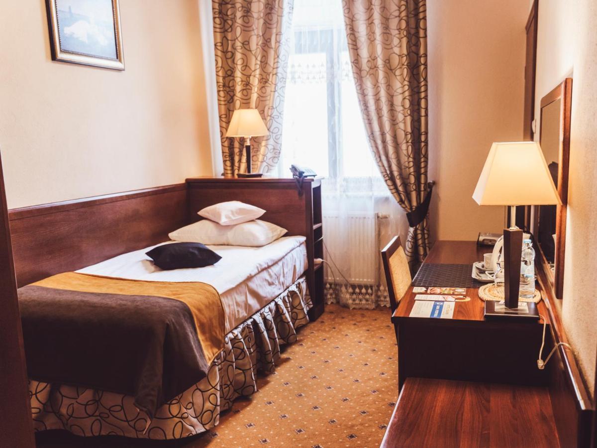Hotel Osjann Biala Podlaska Luaran gambar