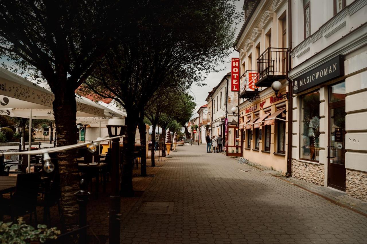 Hotel Osjann Biala Podlaska Luaran gambar
